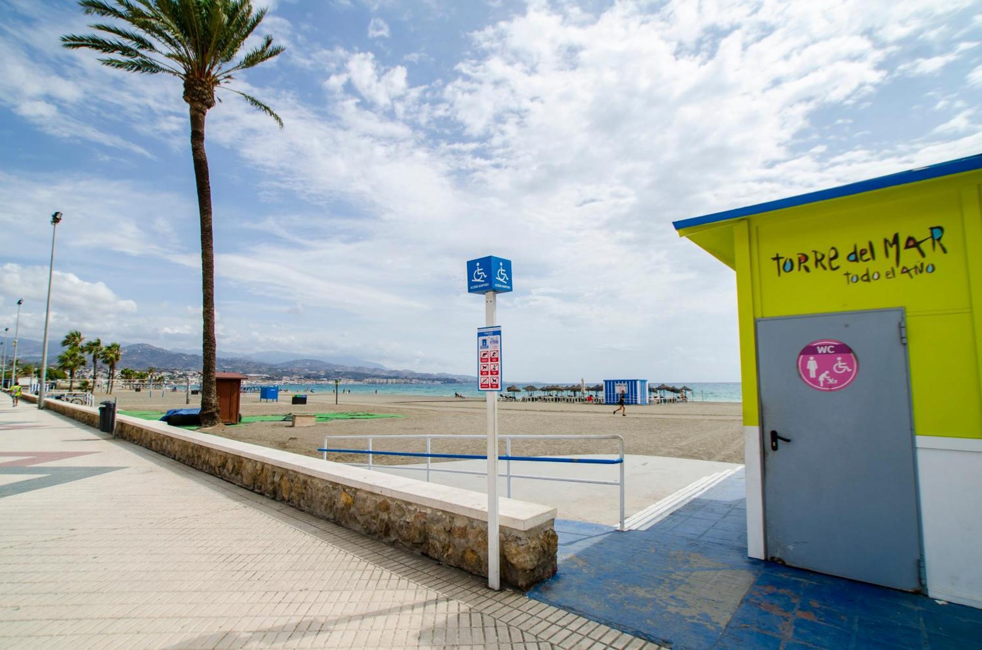 A&C Vistas Al Mar Luxury Apartment Torre Del Mar Luaran gambar