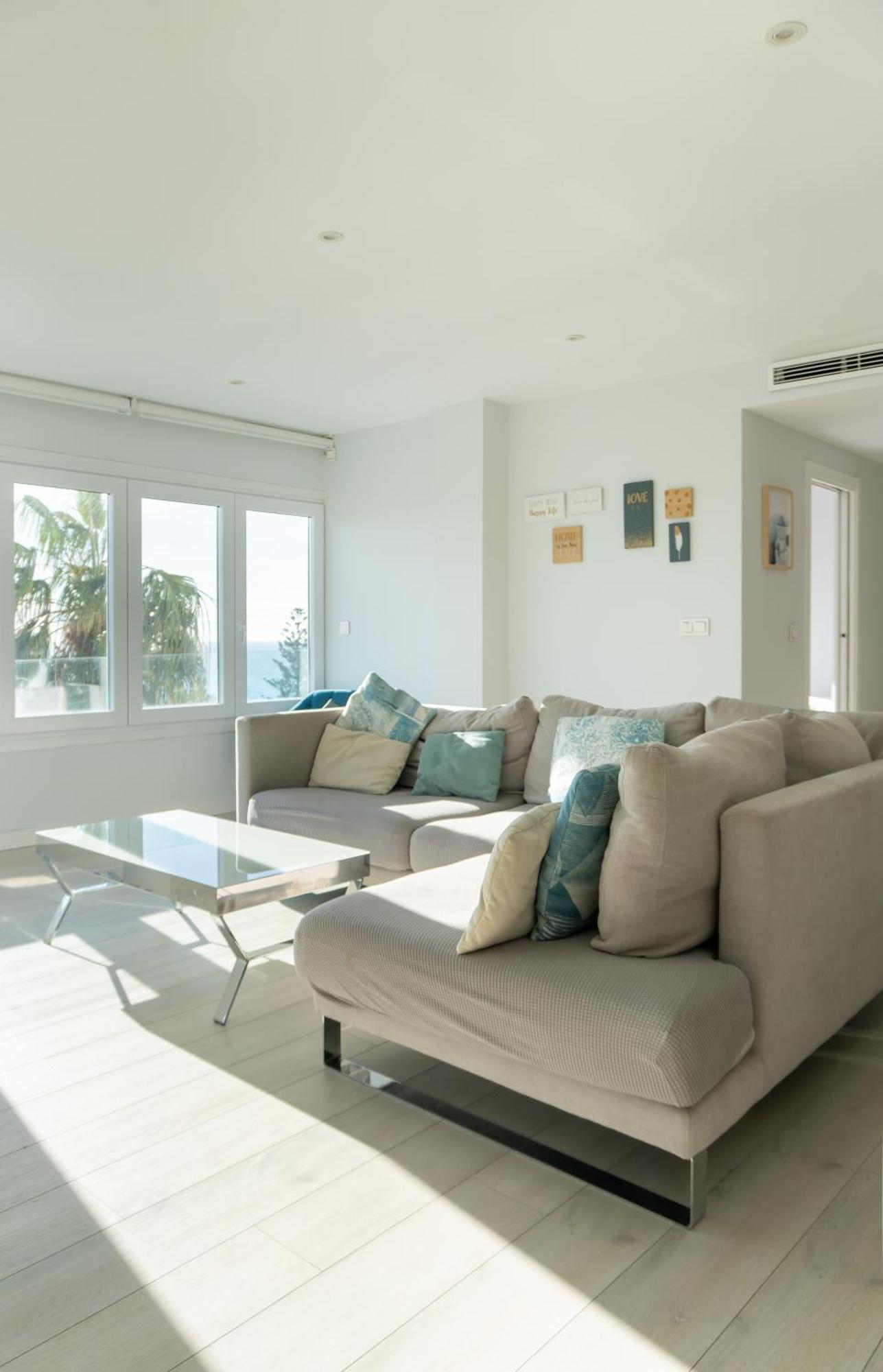A&C Vistas Al Mar Luxury Apartment Torre Del Mar Luaran gambar